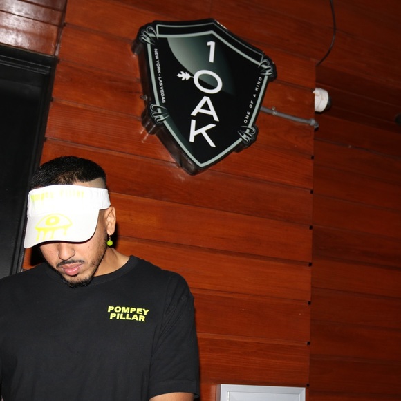 Pompey pillar 1oak shirt - Picture 4 of 4